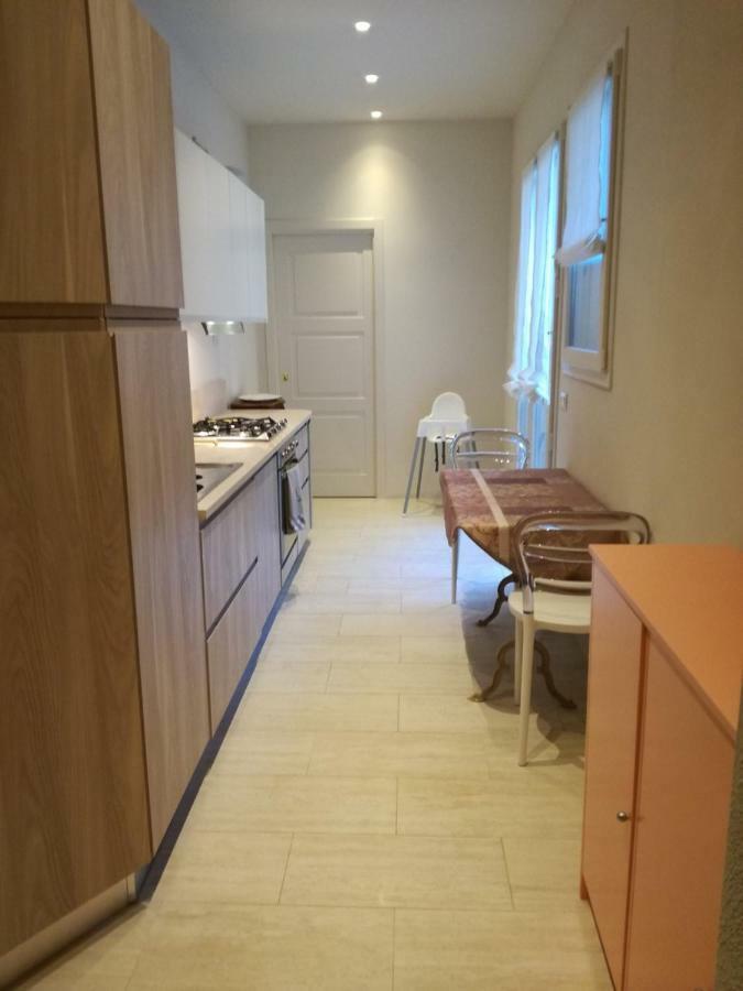 La Casa Di Anna Apartment Viareggio Ngoại thất bức ảnh